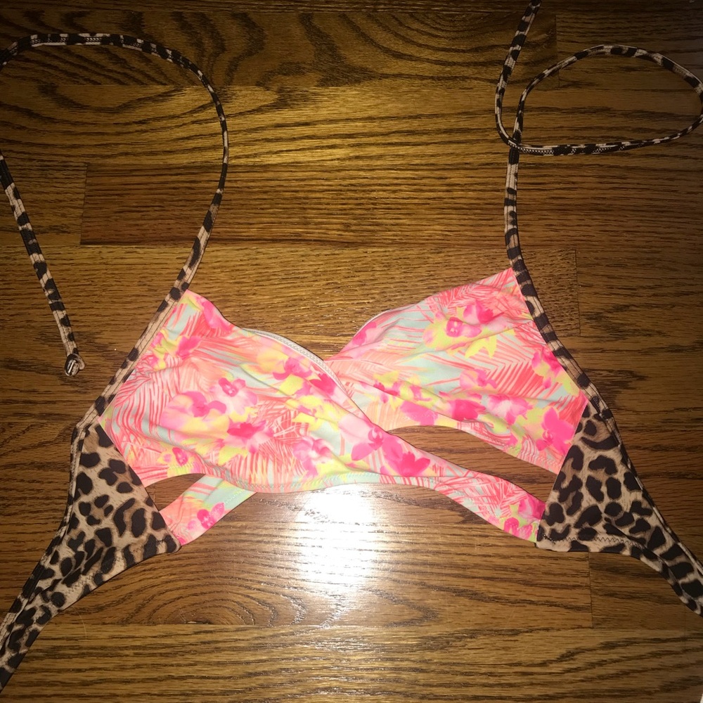 VS PINK BIKINI TOP! Never worn